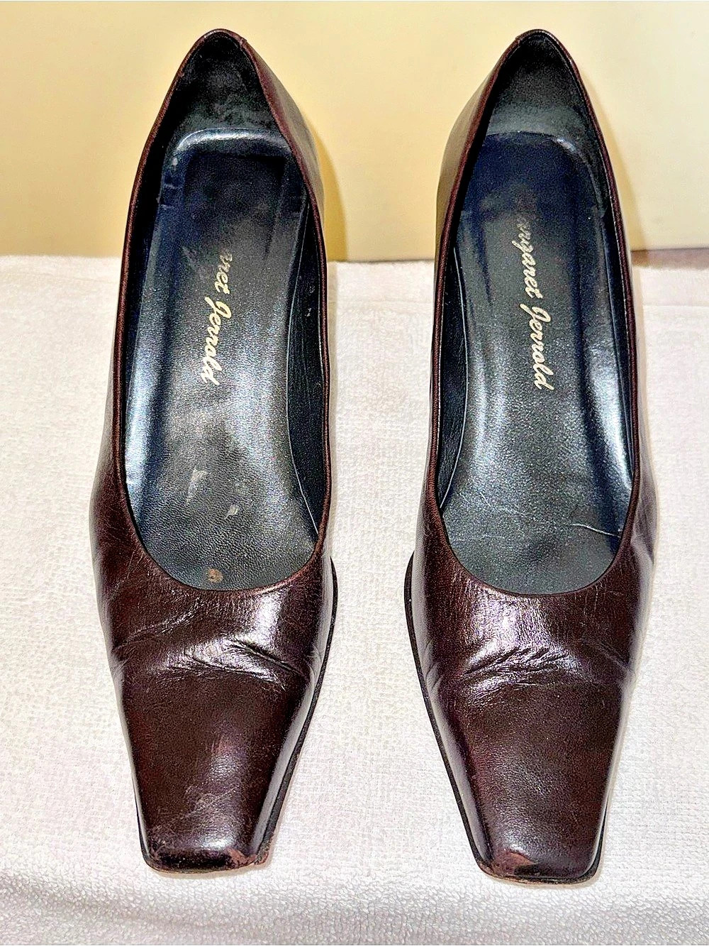 Vintage Margaret Jerrold Brown Square Toe Heels US 9N